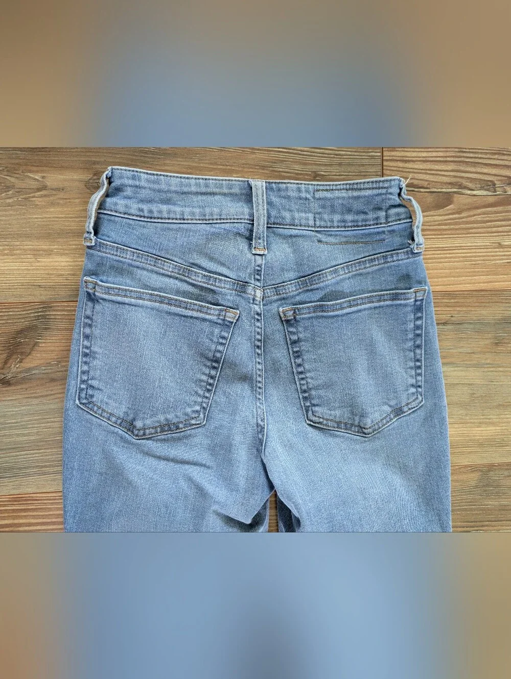 J Crew 03 Curvy Kick Out Light Wash Denim Boot Cut Ankle Jeans 23 Petite